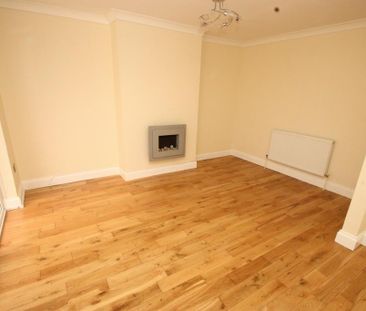 2 bedroom bungalow to rent - Photo 2