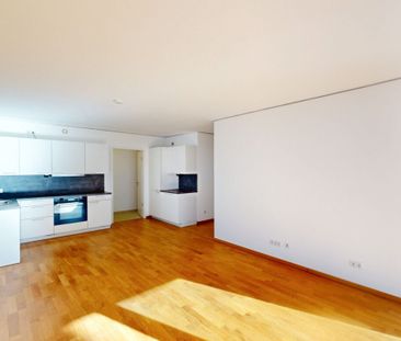 Urbanes Wohnen: 2 Zimmer mit Loggia in toller Lage - Foto 2