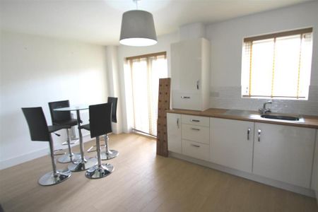 3 bedroom end of terrace house to rent - Photo 5