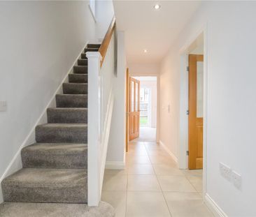3 bedroom semi-detached house to rent - Photo 1