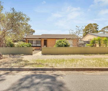 35 Mostyn Crescent, Salisbury East SA 5109 - Photo 4