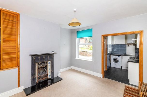 3 bedroom terraced house to rent - Photo 1