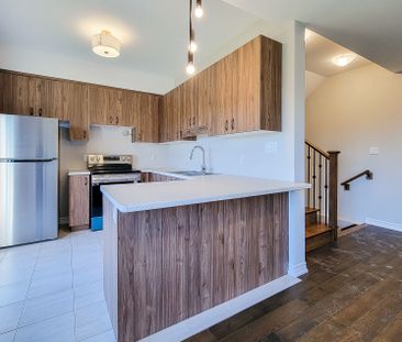 For Lease - 9 Mann Trail, Welland, Ontario - Photo 4