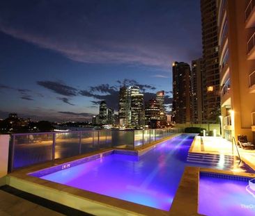 Unfurnished Studio Apartment with Stunning Views - Photo 6