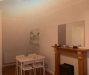 2 Bed Flat, Craigmont Drive, G20 - Photo 2