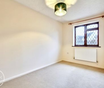 2 Bedroom House to let - Photo 5