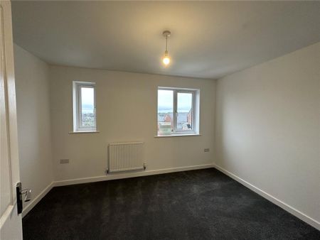 3 bedroom semi-detached house to rent - Photo 3