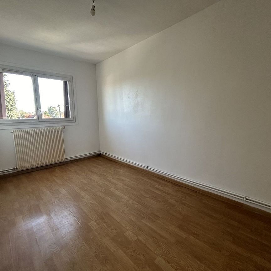 Appartement 4 pièces de 69 m² à Sainte-Geneviève-des-Bois (91700) - Photo 1