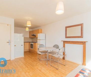 2 bed Flat for Rent - Photo 6