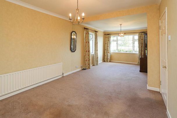 61 Barn Hill, Donaghadee, BT21 0QA - Photo 1