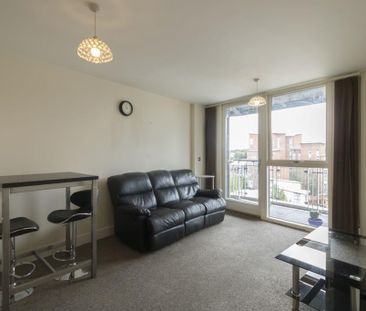 2 bedroom apartment to rent - Photo 6