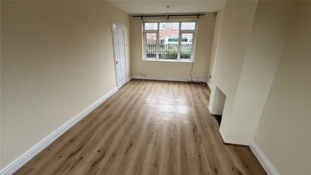 Third Avenue, Liversedge, West Yorkshire, WF15 - Photo 1