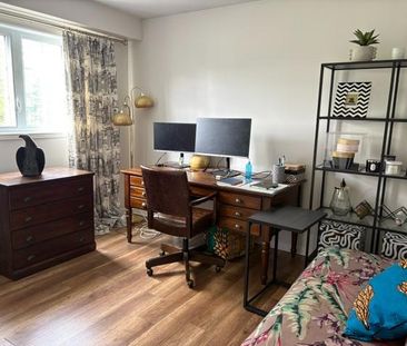 Appartement à louer - grand 4 1/2/ App for rent-large 2 bedrooms - Photo 1