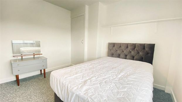 4 bedroom terraced house to rent - Photo 1