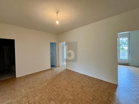 GROSSER GARTEN UND FRISCH RENOVIERTE KÜCHE - Photo 4