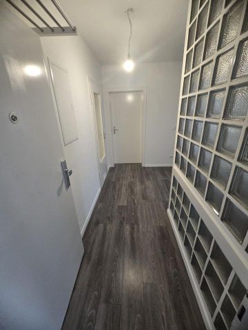 Helle 2-Zimmer-Wohnung in Duisburg mit zentraler Heizung - Photo 2