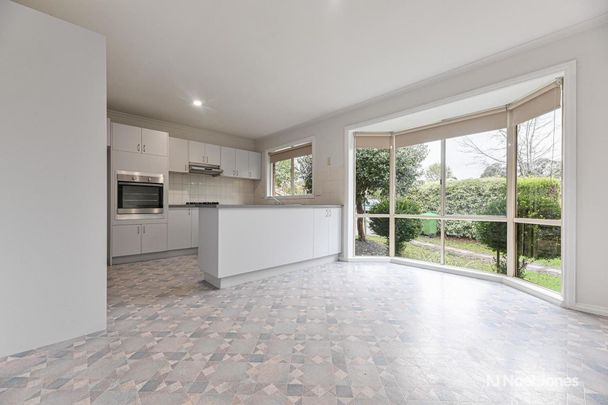 1/14 Beresford Road, LILYDALE - Photo 1