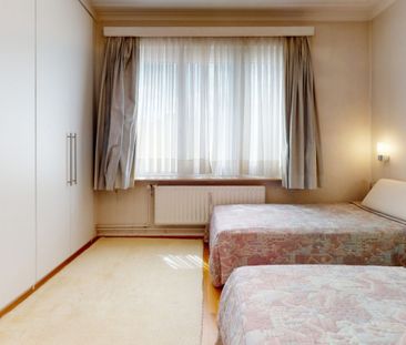 A deux pas de l'ULB spacieux appartement meublé de 134m² 3 chambres - Foto 1