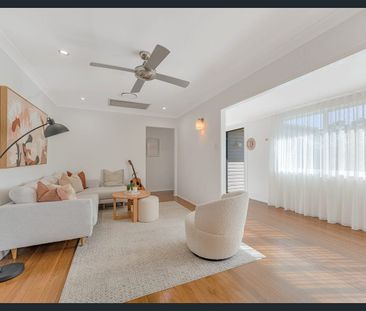 9 Dobson Dr, Strathpine, Qld 4500 - Photo 5