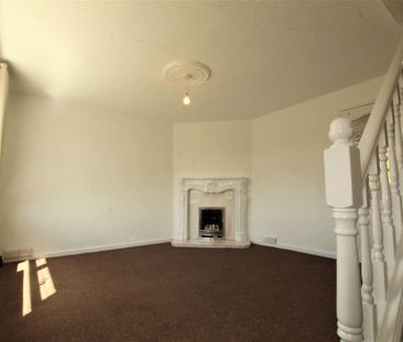 2 bedroom semi-detached house to rent - Photo 5