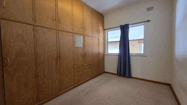 10 Eleventh Ave, St Peters - Photo 1