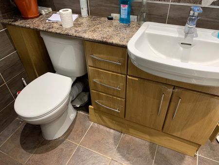 3 bedroom semi-detached house to rent - Photo 5