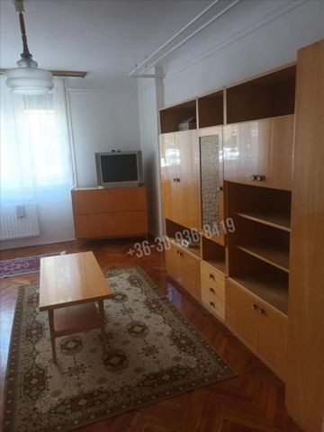 Kiadó átlagos állapotú lakás - Tatabánya - Fotó 4