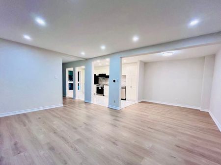 For Lease - 32 Scenic Mill Way, Toronto, Ontario - Photo 3