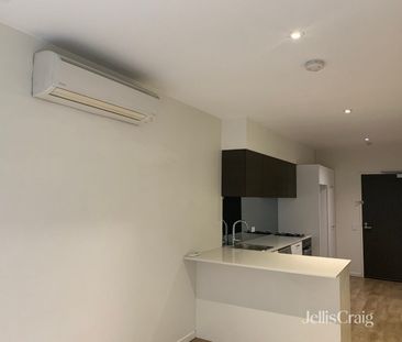 A One-Bedroom Apartment in Carlton - Photo 1