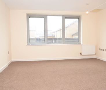 Guide Price £1,350 pcm - Available 08/11/2025 - Unfurnished - Photo 6