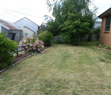 Neat Low Maintenance Unit! - Photo 4