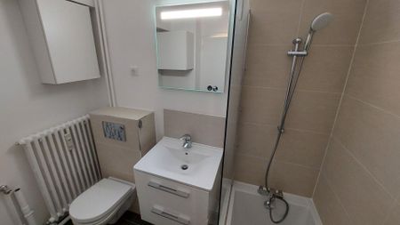 location Appartement T1 DE 22.1m² À PARIS - Photo 5