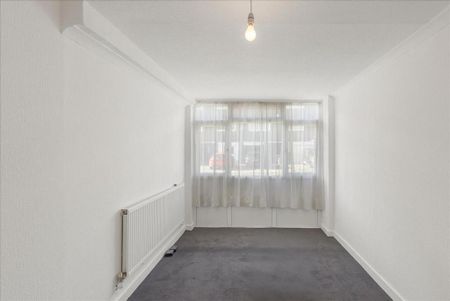 4 bedroom terraced house to rent - Photo 2