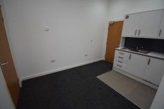 1 bed Flat - Studio for Rent - Photo 5