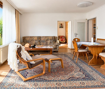 GROßZÜGIGES WOHNEN MIT SÜDBALKON UND KACHELOFEN - Photo 1