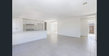 4 Bedroom family home with seperate lounge - Photo 2