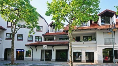 Galeriewohnung mit Balkon und TOP-Ausstattung zentral in Taufkirchen... - Foto 3