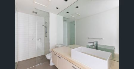 Modern Elegance in the Esteemed Malvern Grove Complex - Photo 5