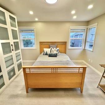 Modern, Quiet, Private 1-Bedroom w/Kitchen Near Terra Nova, Seafair - Photo 1