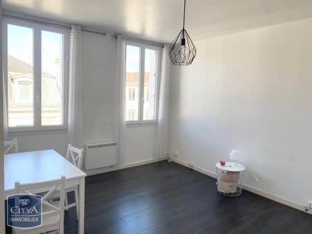 Location Appartement 1 pièce 25m² NIORT 79000 - Photo 2