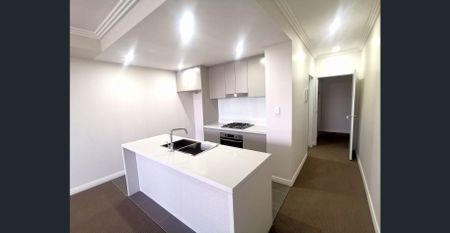 Modern 2 bedroom apartment for only $710 pw including $60 utility bills! - Photo 4