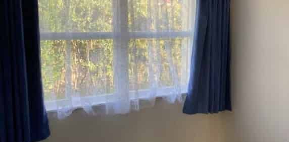 Tidy Two Bedroom - Close to the University - Photo 2