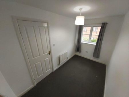 2 bedroom end of terrace house to rent - Photo 3