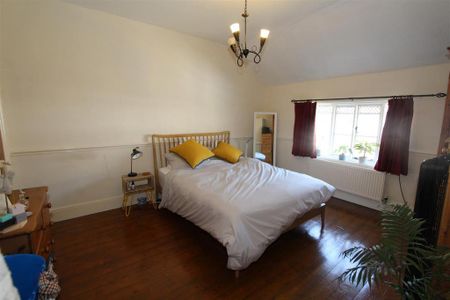 2 bedroom cottage to rent - Photo 2