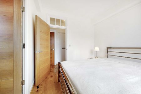 Mortimer Court, Abbey Road, NW8 - Photo 4