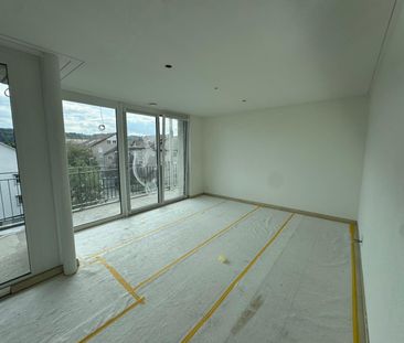 Luxuriöse Neubauwohnungen 3.5 bis 4.5 Zimmer mit Balkon oder Sitzpl... - Photo 1
