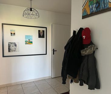 Location Appartement 3 pièces 71m² LYON 4ème - Photo 3