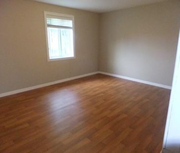 Beau grand 3 pièces, 2e étage - Photo 4