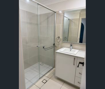 Fully Renovated Duplex - Walk to Pacific Fair! - Photo 6