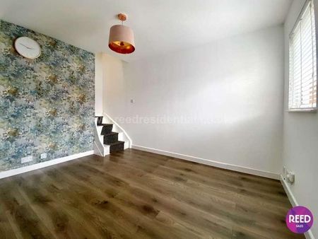 Water Lane, Purfleet On Thames, RM19 - Photo 3